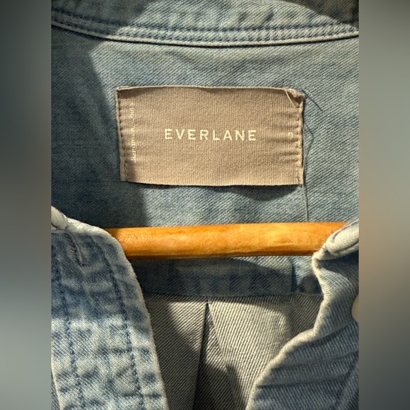 Everlane Sky Blue Denim Top - Picture 2 of 3